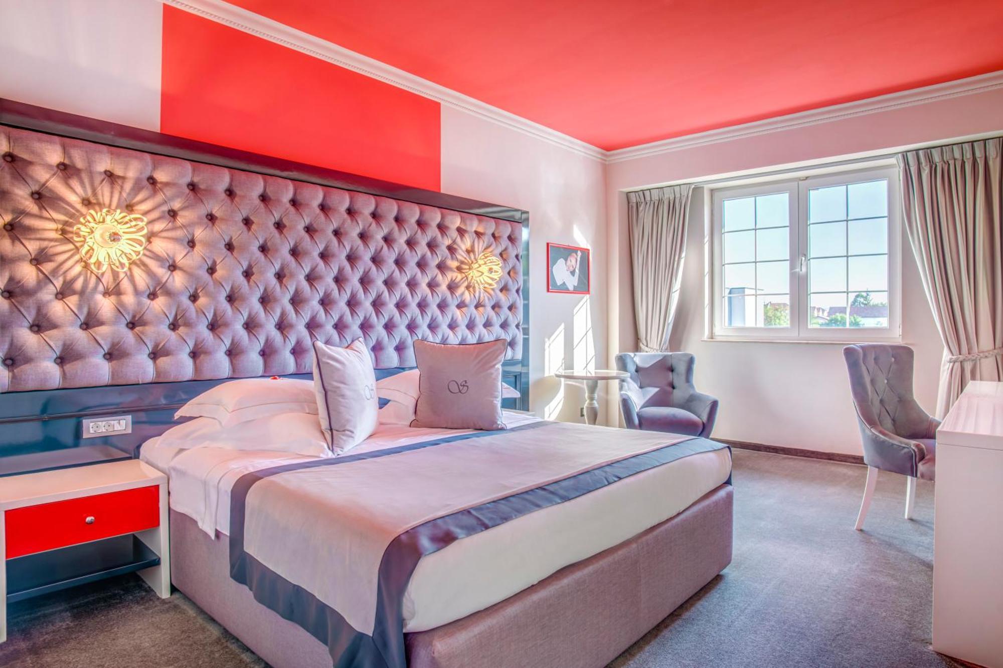 Simfonia Boutique Hotel Râmnicu Vâlcea Esterno foto